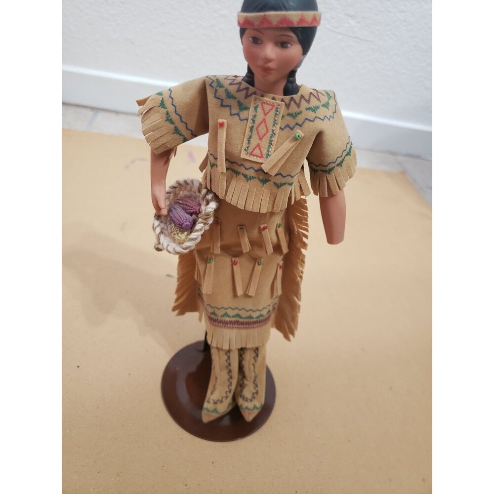 VTG Avon Collectible Doll Native American Around World Series 1991 Flawed/Read